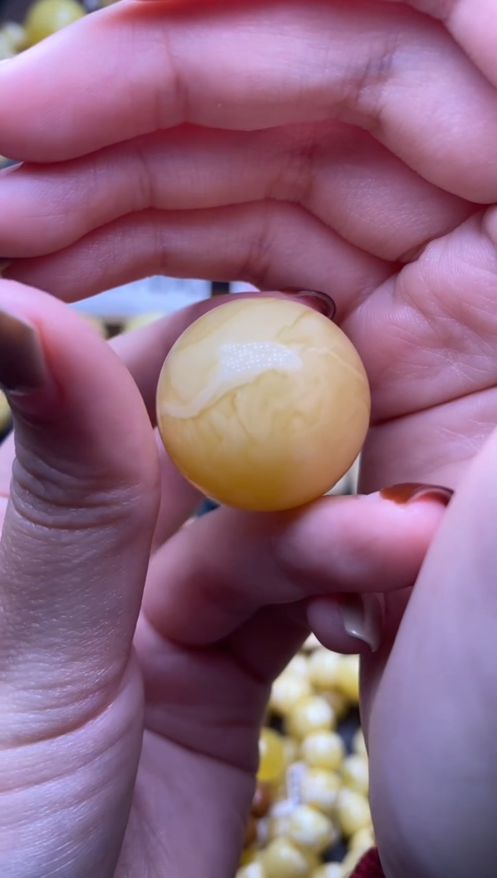 【闪购商品】琥珀裸石未镶嵌大小姐珠宝141