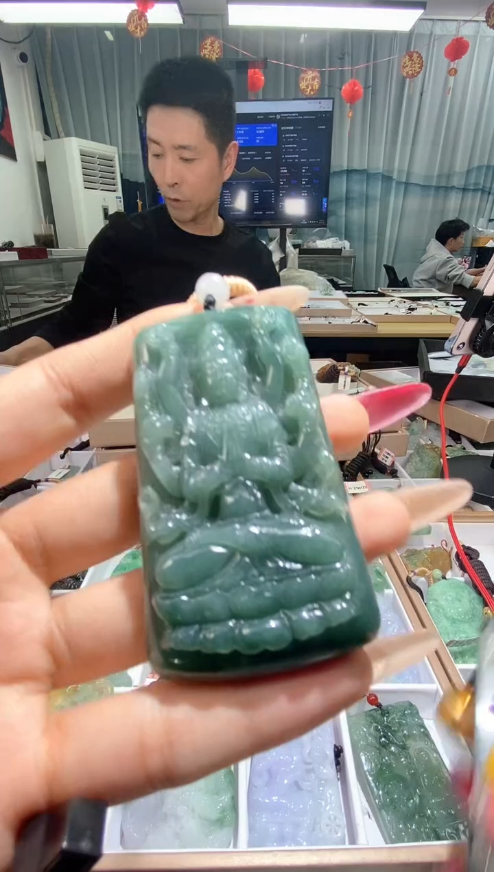 【闪购商品】翡翠颈饰未镶嵌天然缅甸翡翠A货未镶嵌