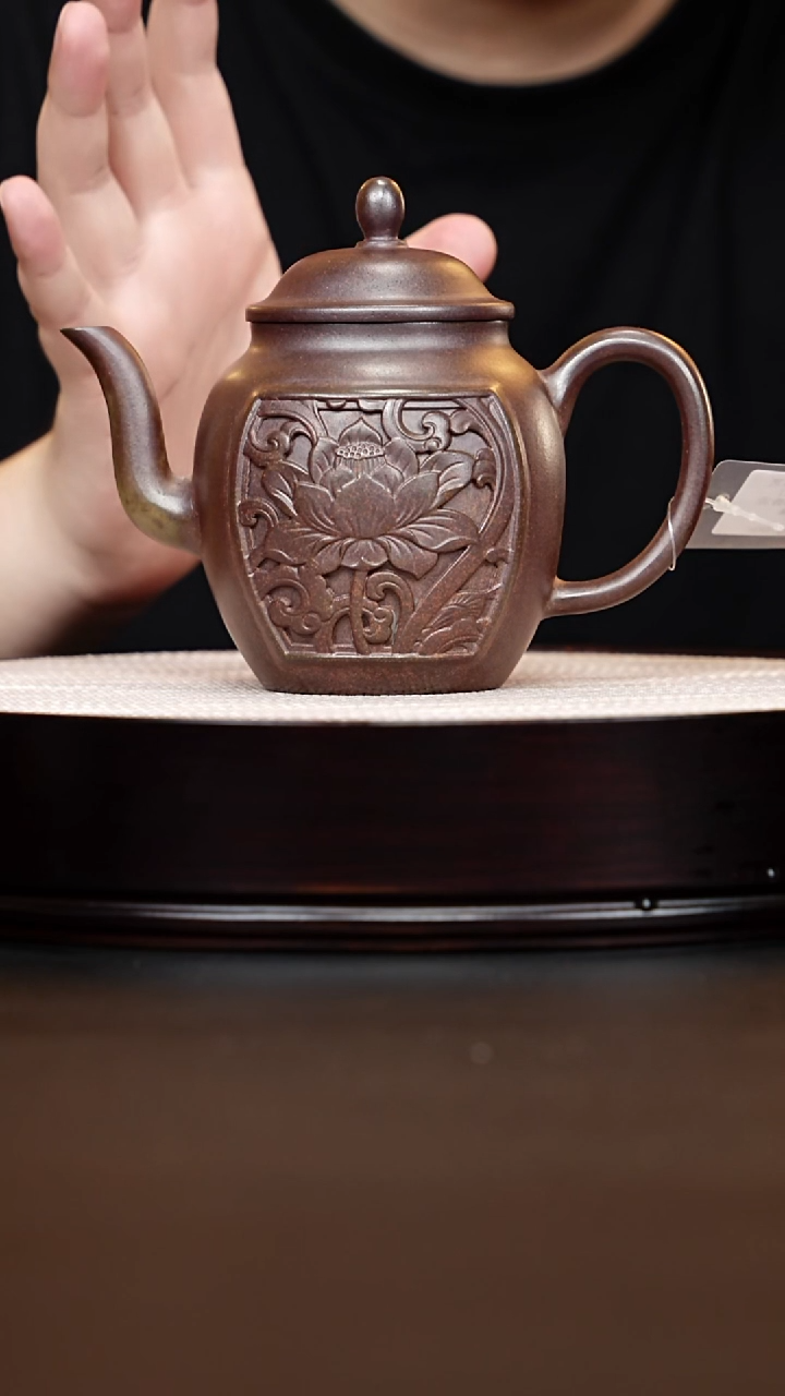茶壶紫砂宜兴紫砂 莲花宫灯 云雾沉香泥 王小峰 350cc
