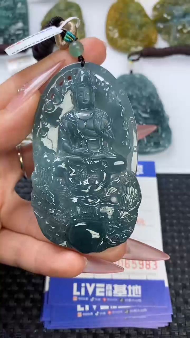 【闪购商品】翡翠颈饰未镶嵌111111111111111