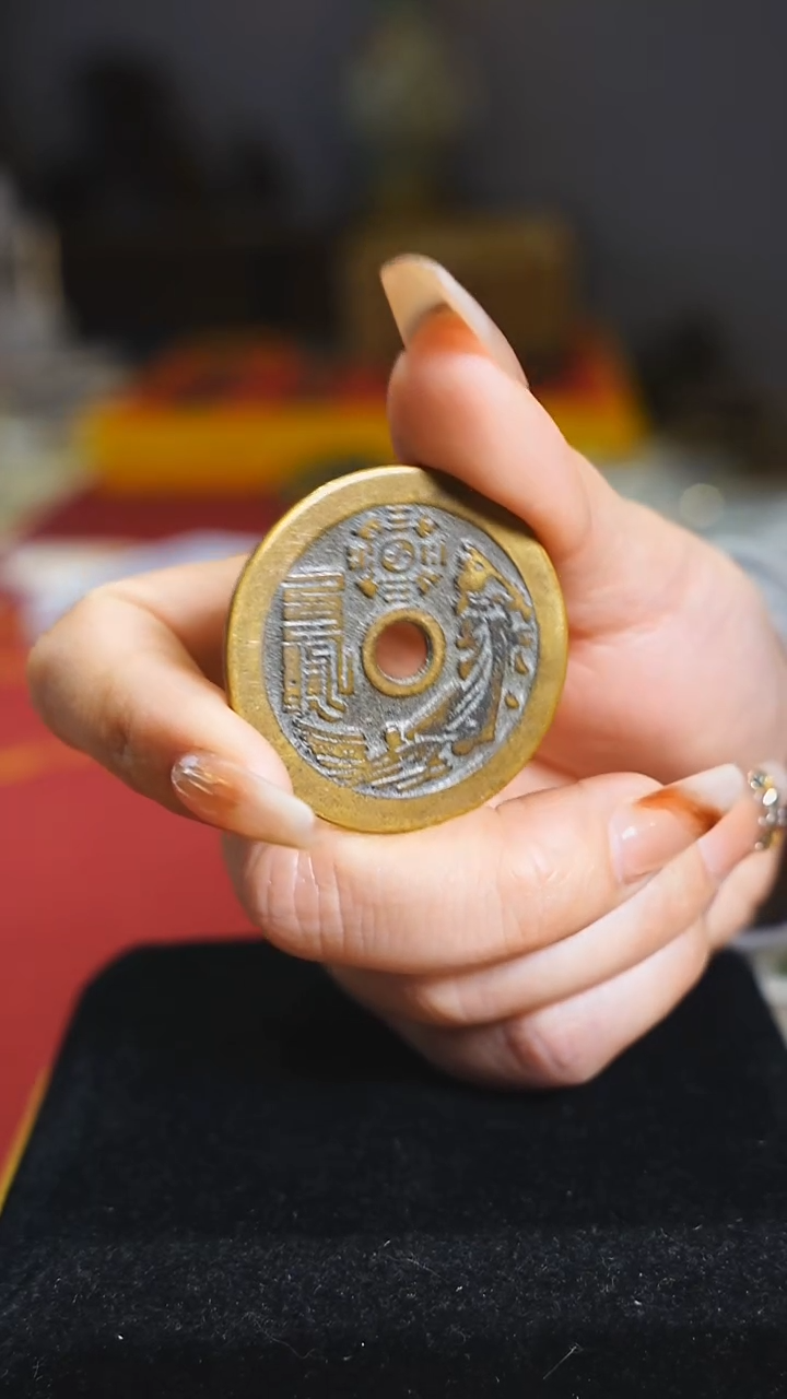 铜山鬼背老君执剑踏祥云3.9cm/3628