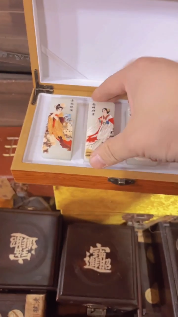 其他【摆件】一个个个个  