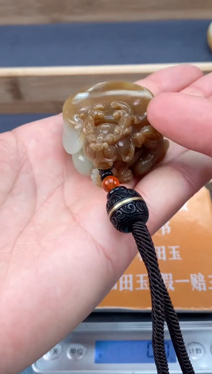 和田玉未镶嵌颈饰97