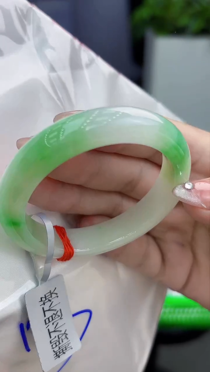 【闪购商品】翡翠手镯未镶嵌翡翠手镯