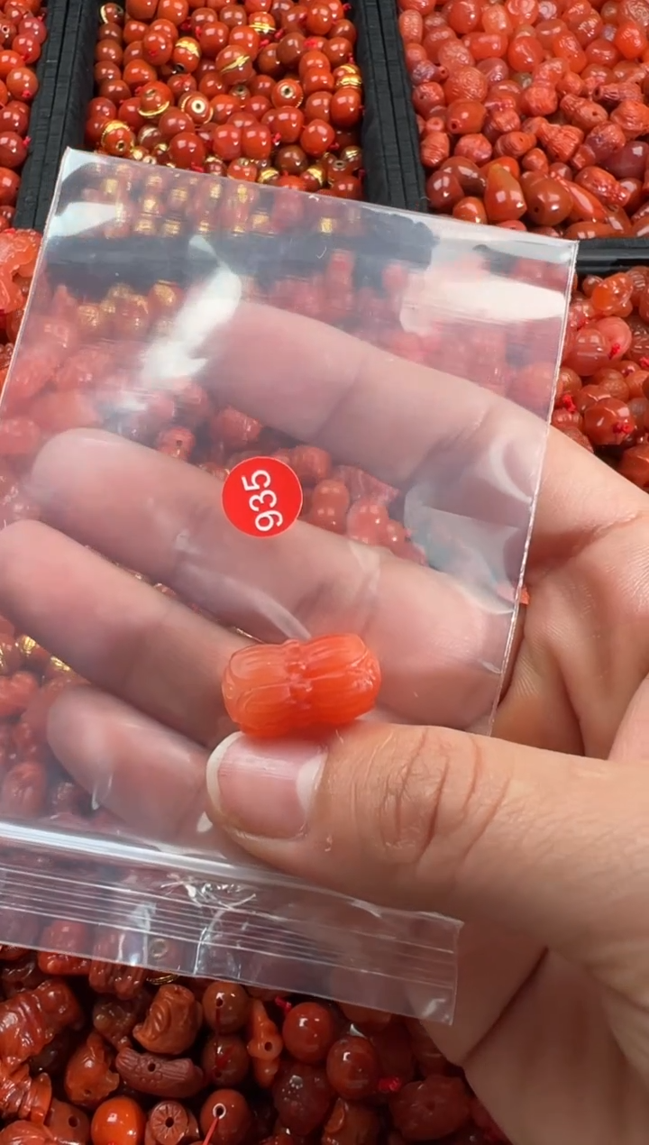 【闪购商品】南红玛瑙颈饰未镶嵌1