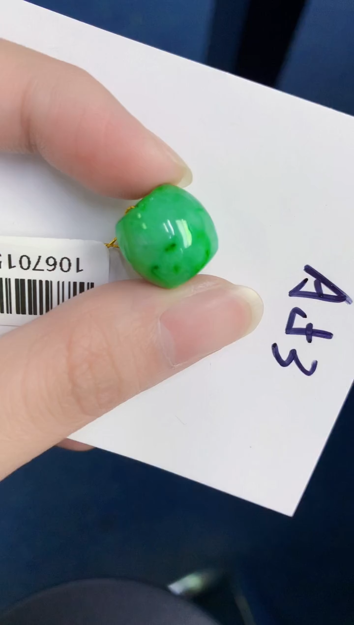 颈饰未镶嵌翡翠天然翡翠缅甸A货