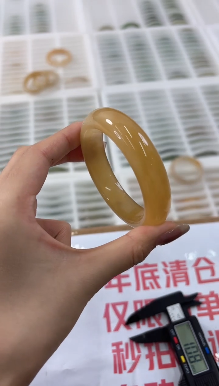 未镶嵌手镯石英质玉80-57HU
