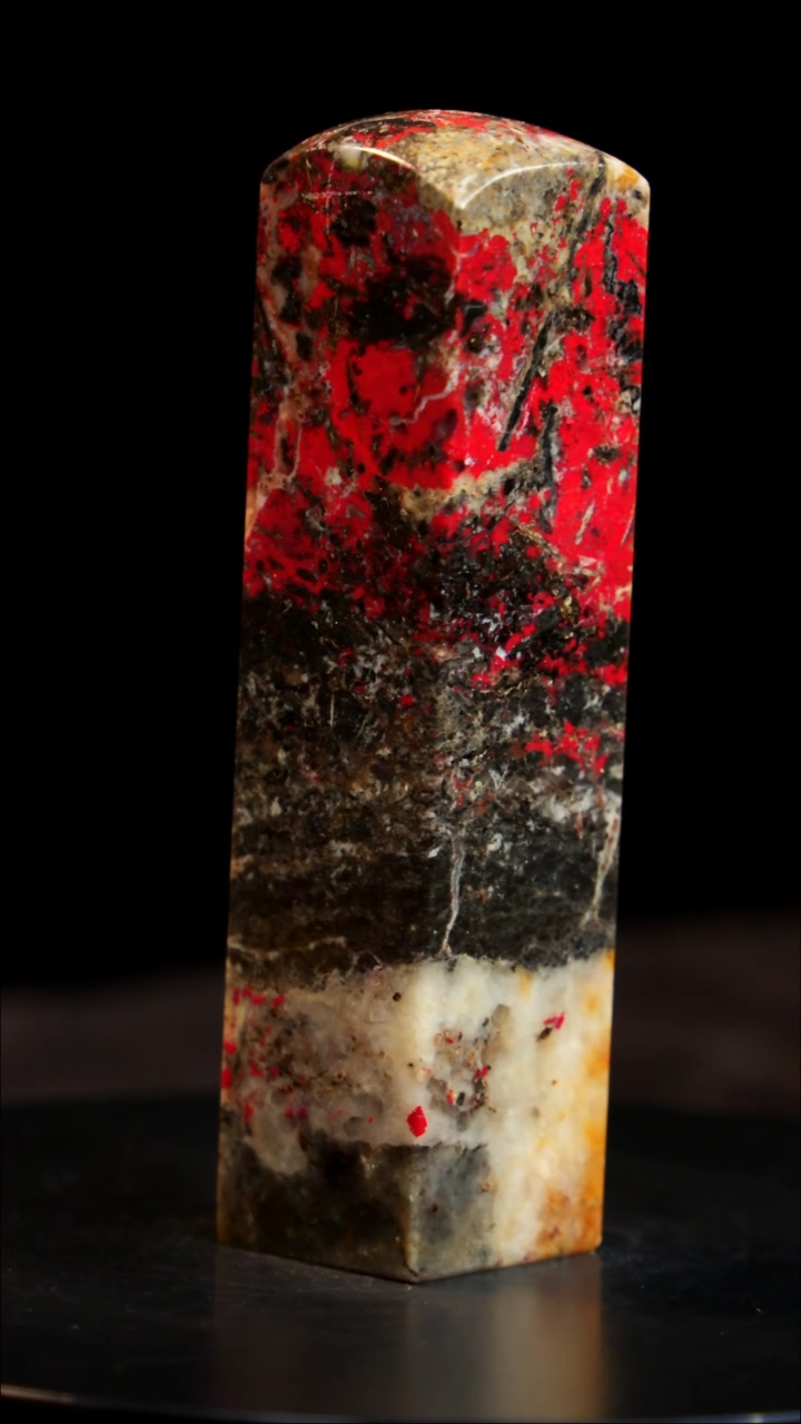 鸡血石刘关张鸡血石旬阳稀少品种