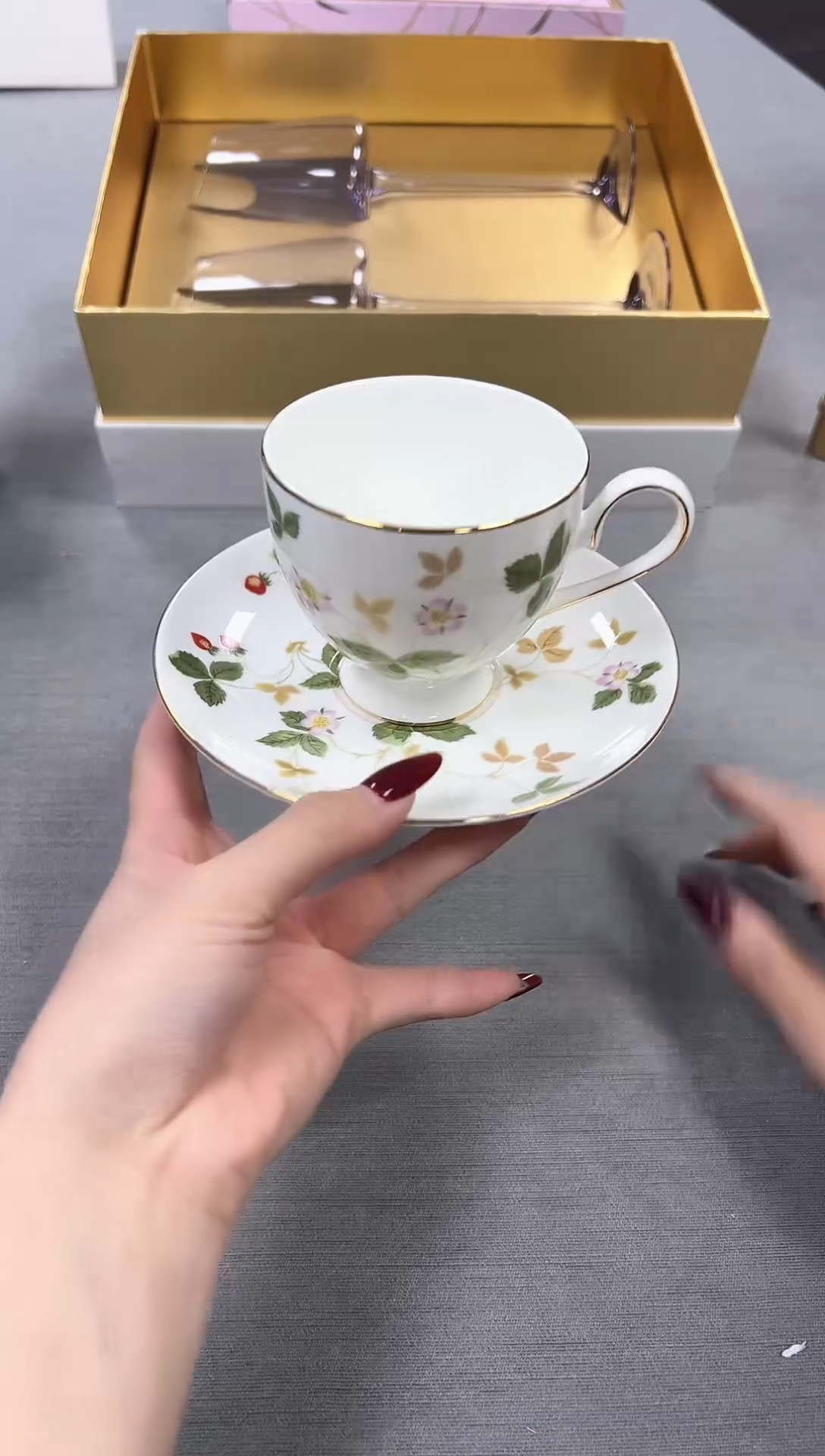 【闪购商品】瓷片新号开播不计成本欢迎点菜！