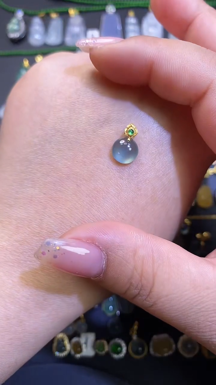 【闪购商品】翡翠18K金镶嵌吊坠(不含链)1