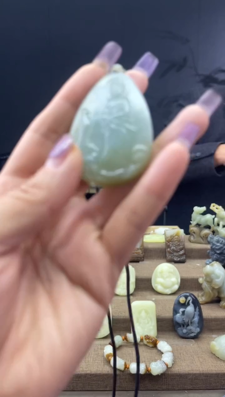 颈饰未镶嵌和田玉1