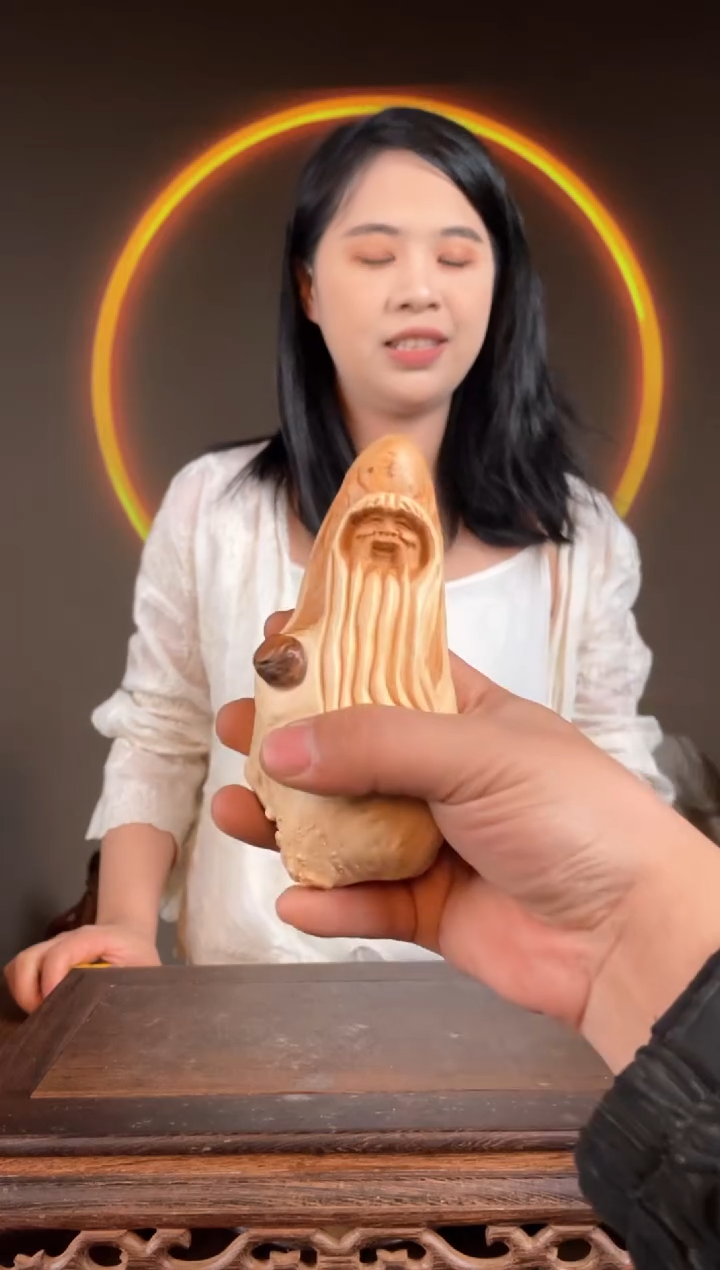 【闪购商品】柏木（崖柏）手工摆件,先抢先得!370