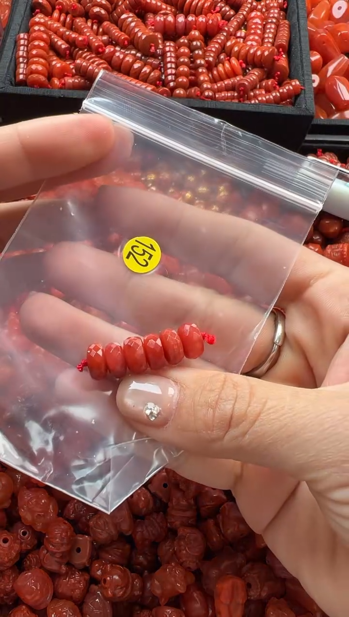 【闪购商品】南红玛瑙颈饰未镶嵌1