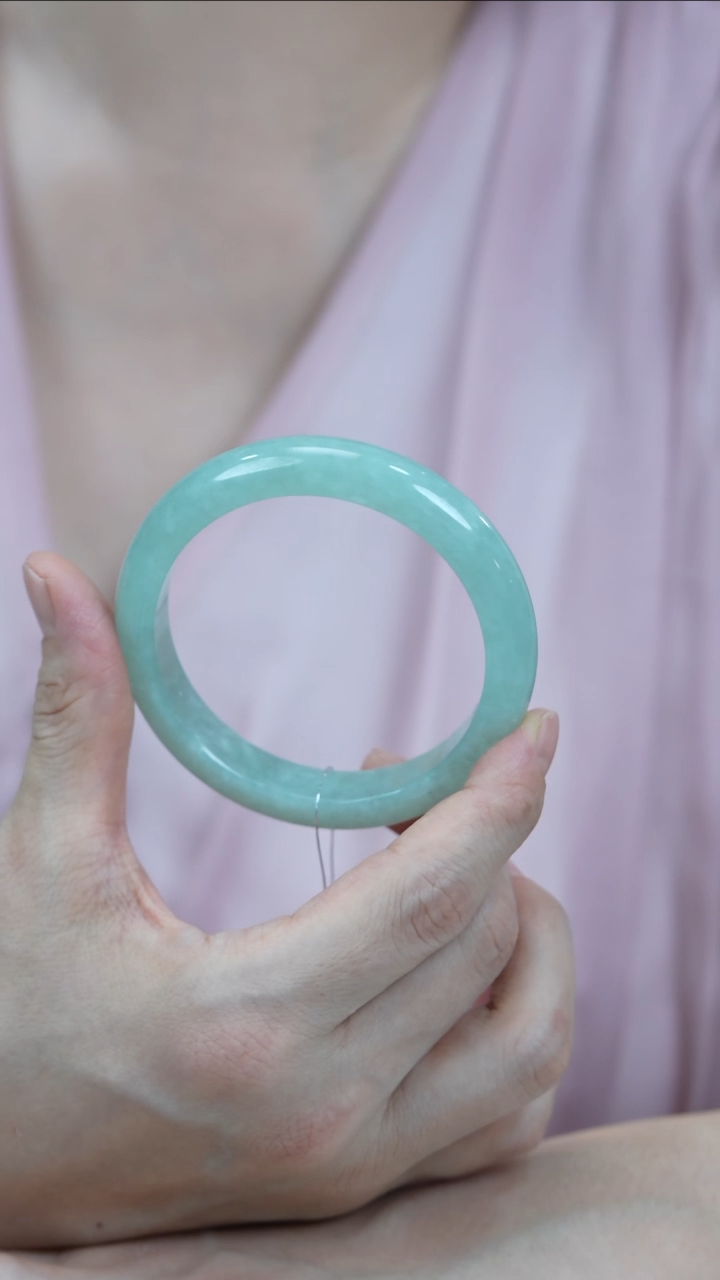 翡翠手镯未镶嵌翡翠手镯0423