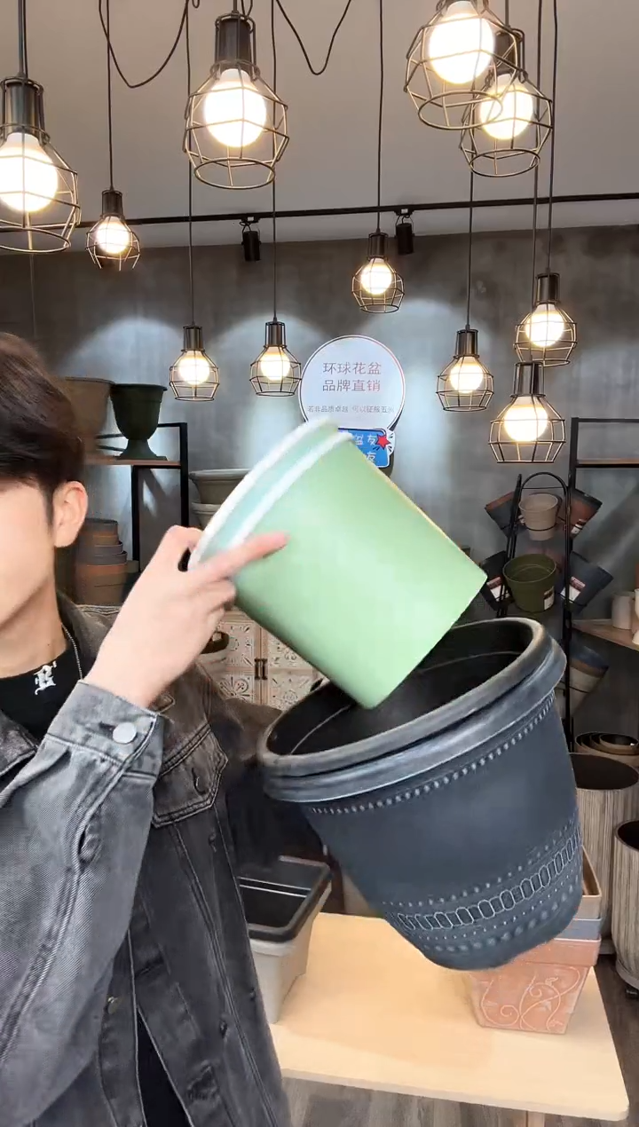 闪购1号绿色2只 闪购2号黑色刷白2只