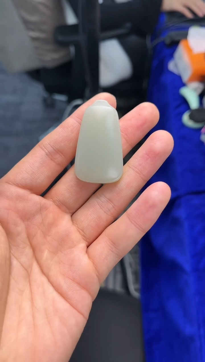 未镶嵌手串和田玉且末金山暖白无事牌微色差