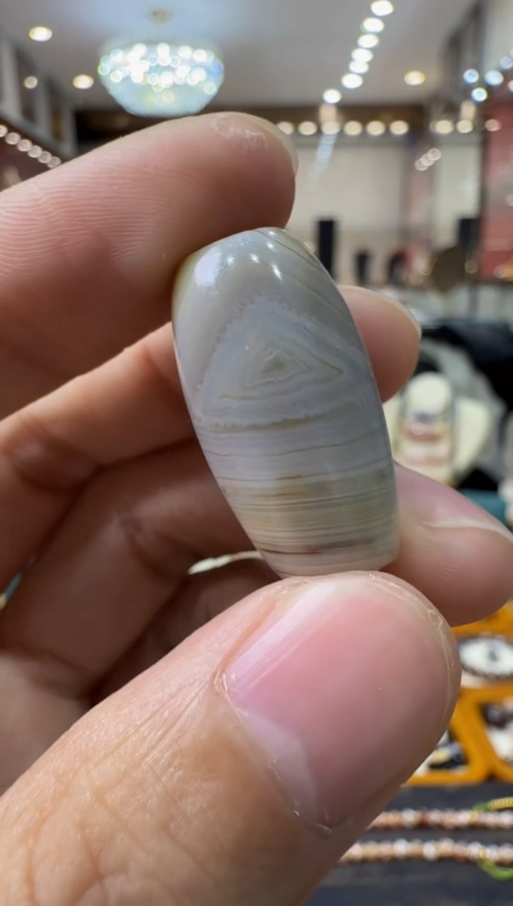 未镶嵌玛瑙/玉髓珠宝奇石缠丝玛瑙珠