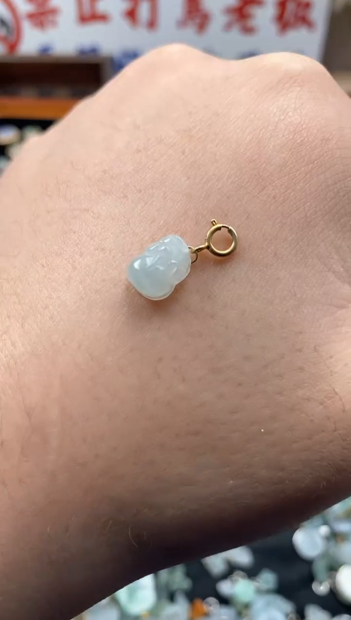 【闪购商品】翡翠颈饰未镶嵌哥哥