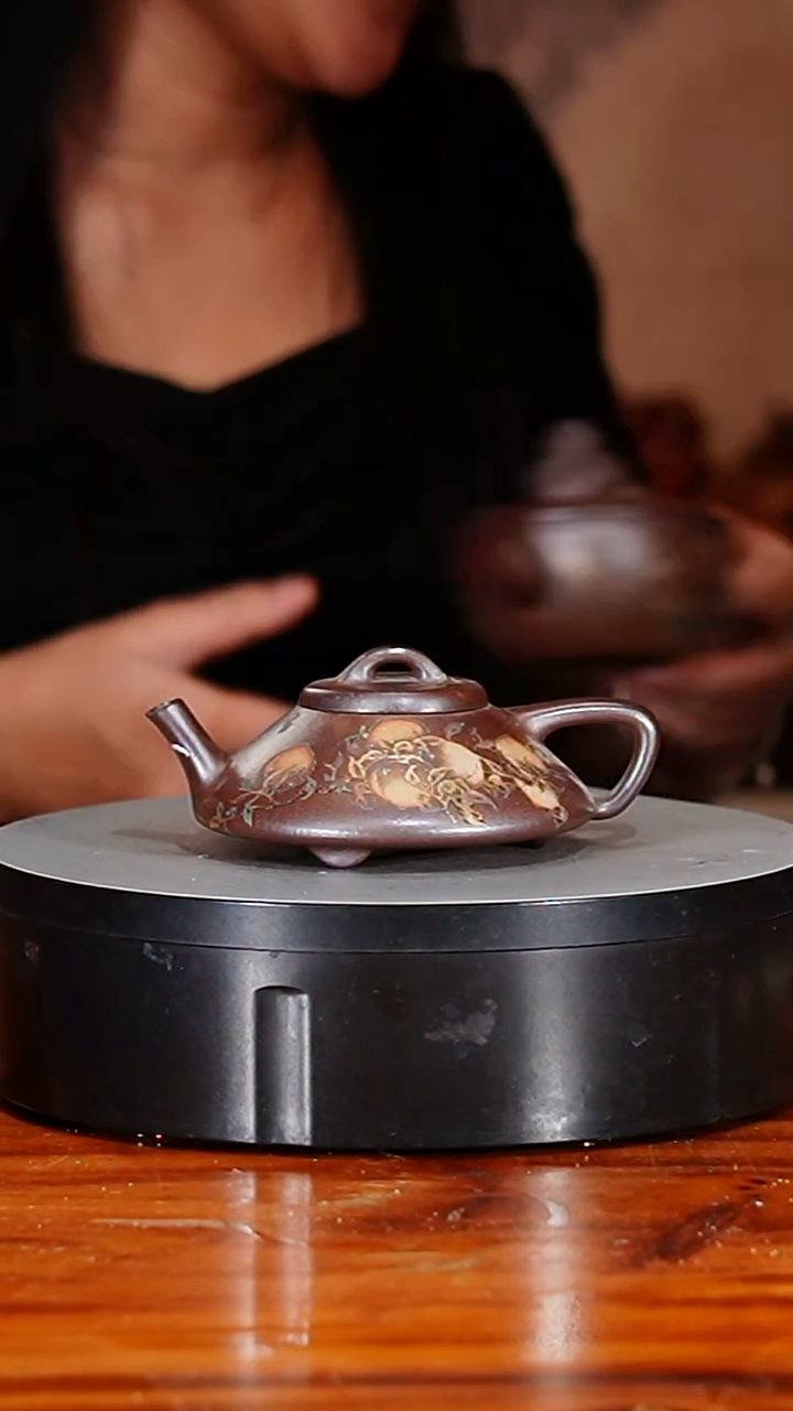 宜兴原矿紫砂壶茶壶130C