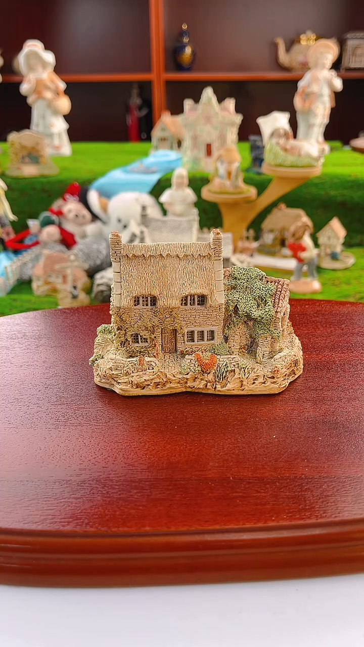 【闪购商品】紫砂茶宠Lilliput中古小房子