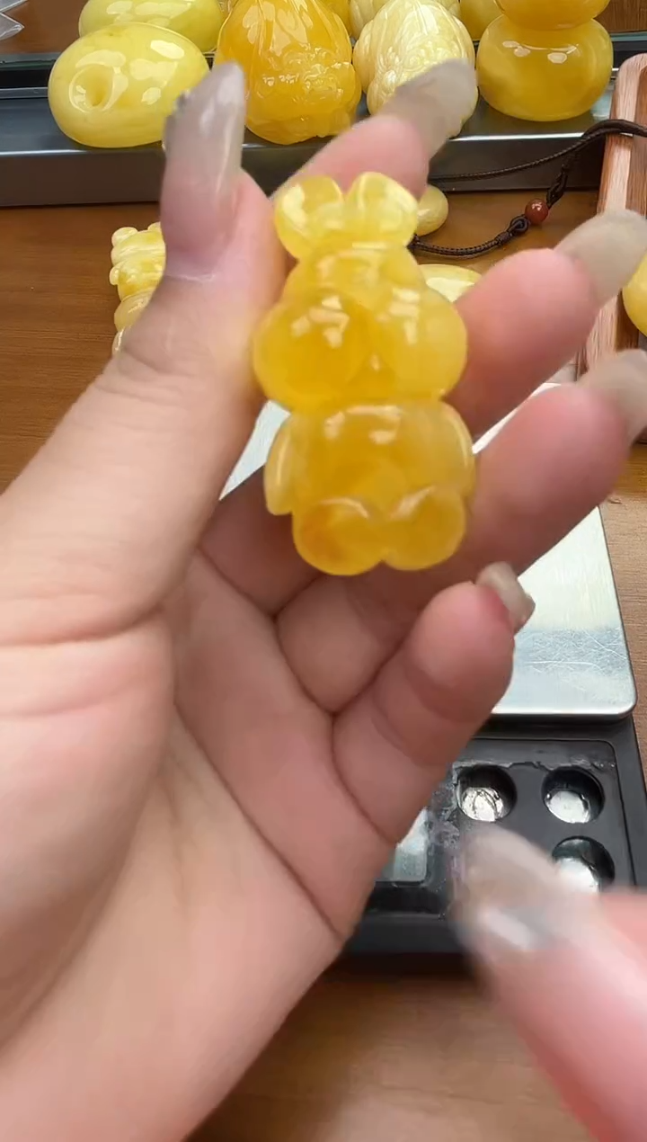 裸石琥珀未镶嵌琥珀蜜蜡吊坠