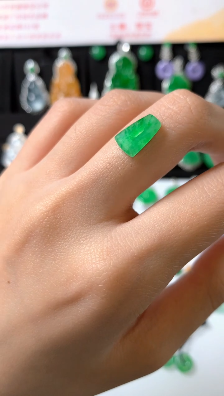 未镶嵌定制翡翠裸石（镶嵌定制）