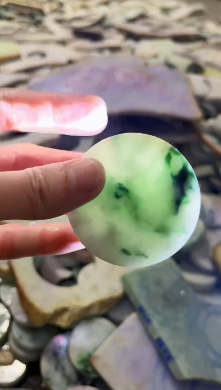 【闪购商品】翡翠颈饰未镶嵌A货吴平969