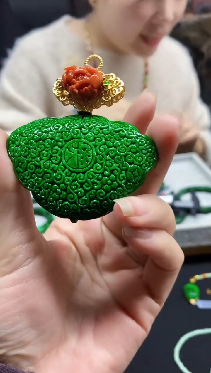 颈饰未镶嵌翡翠翡翠吊坠-86