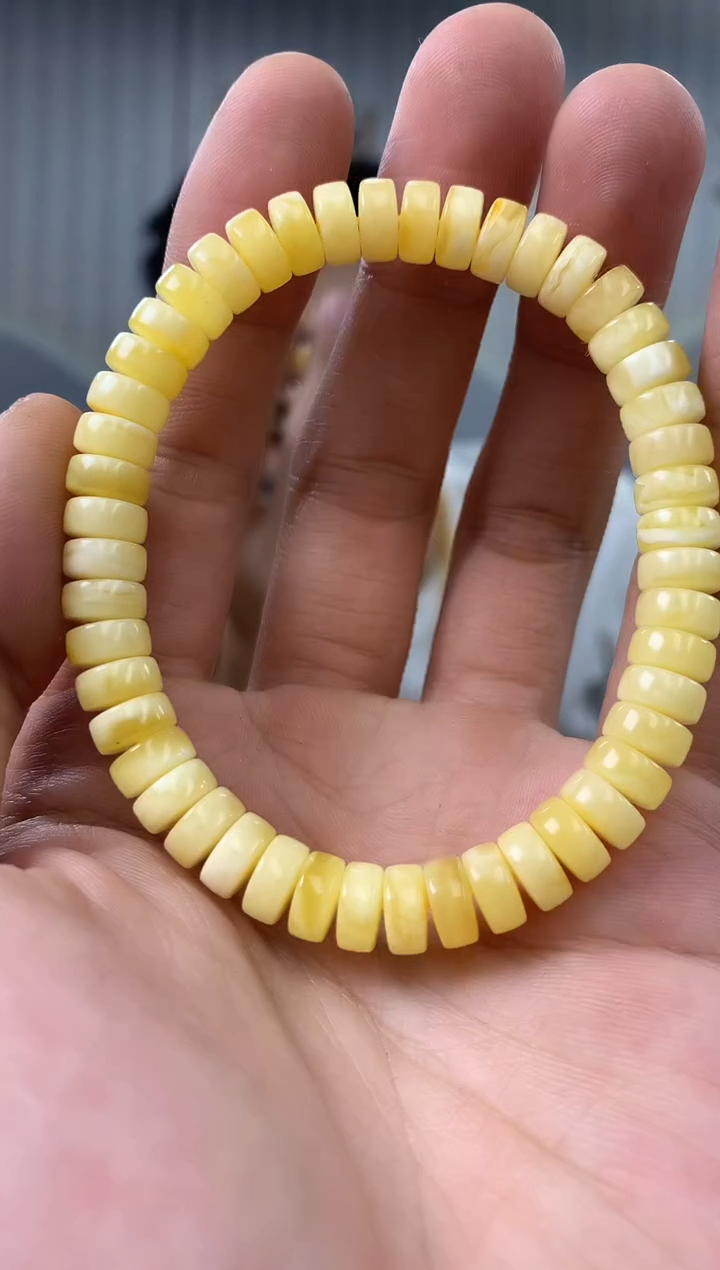 【闪购商品】琥珀裸石未镶嵌手串