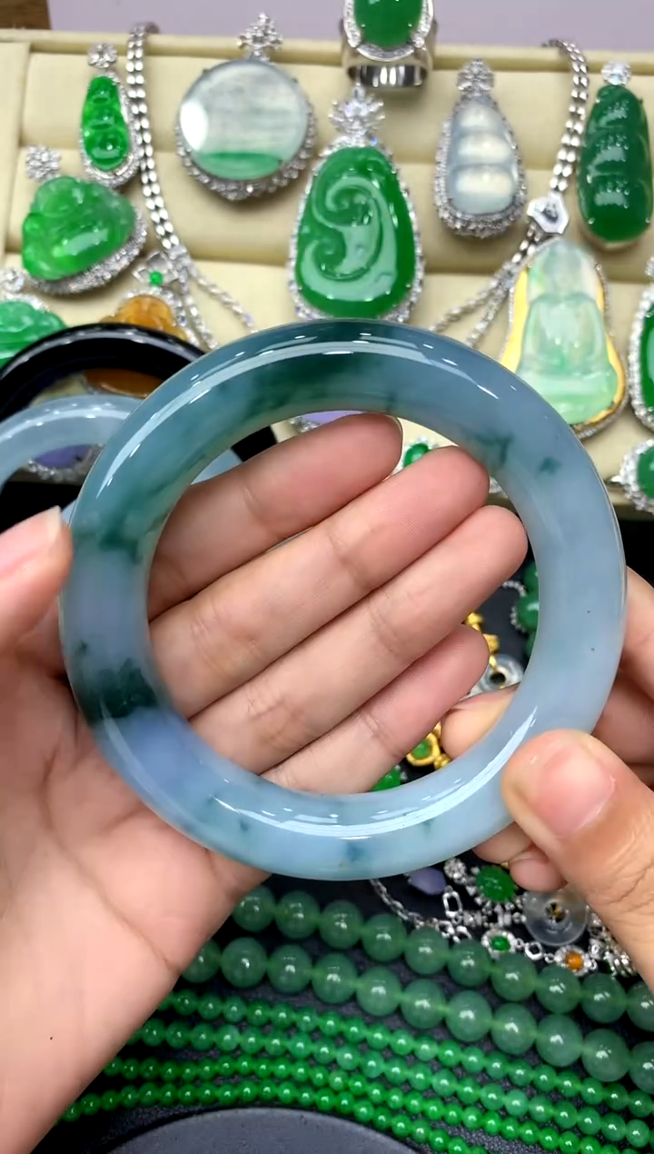 翡翠手镯未镶嵌358-中国好珍宝