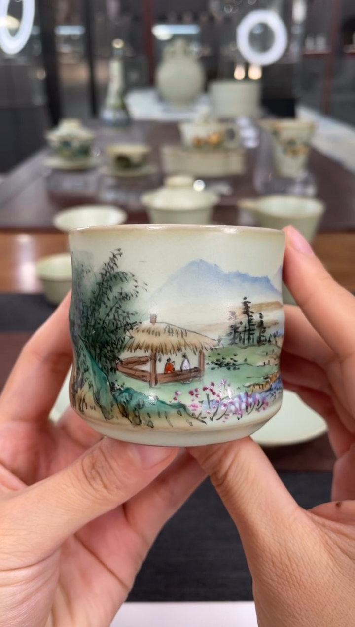 【闪购商品】周泽堂汝瓷竹影杯釉上彩（竹林茅屋）