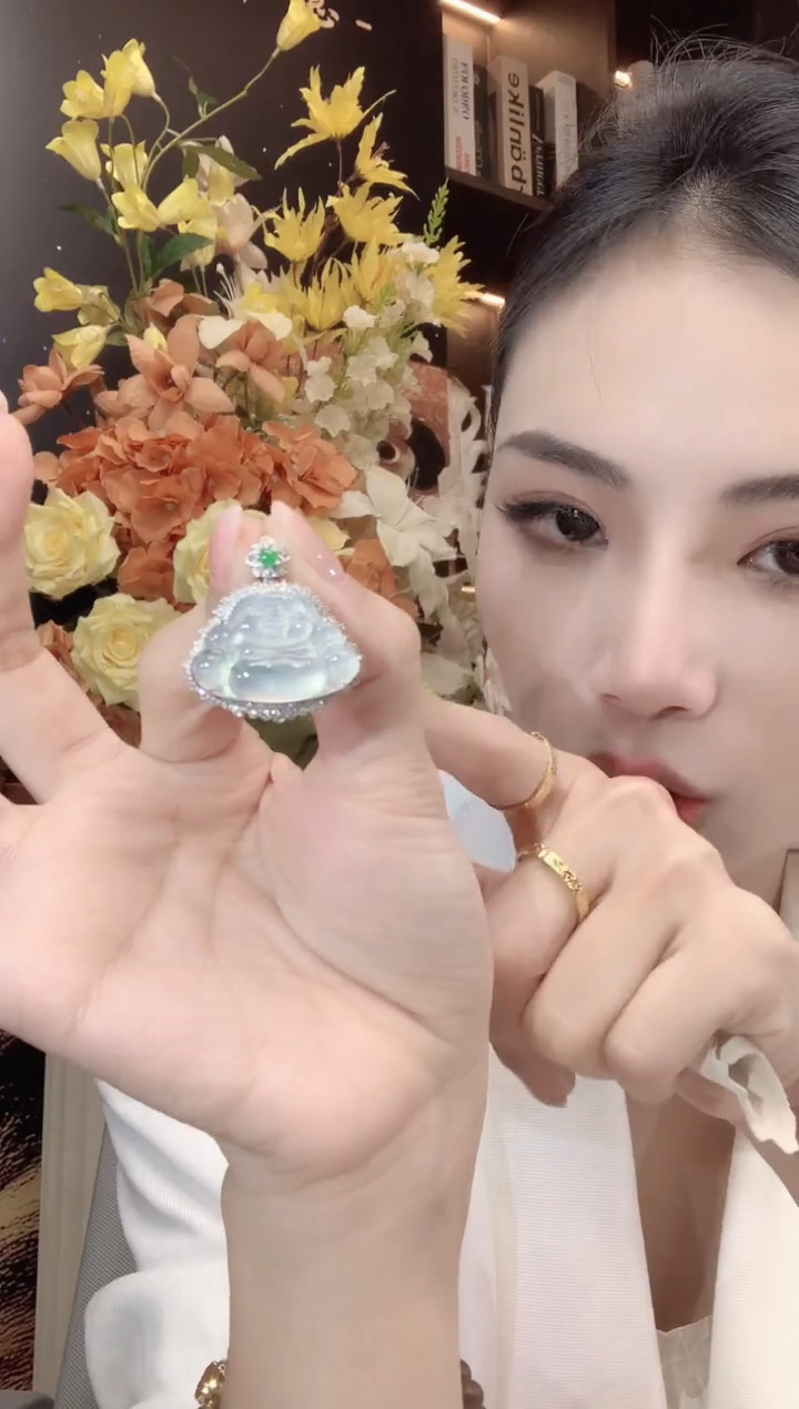 吊坠(不含链)18K金镶嵌翡翠A90