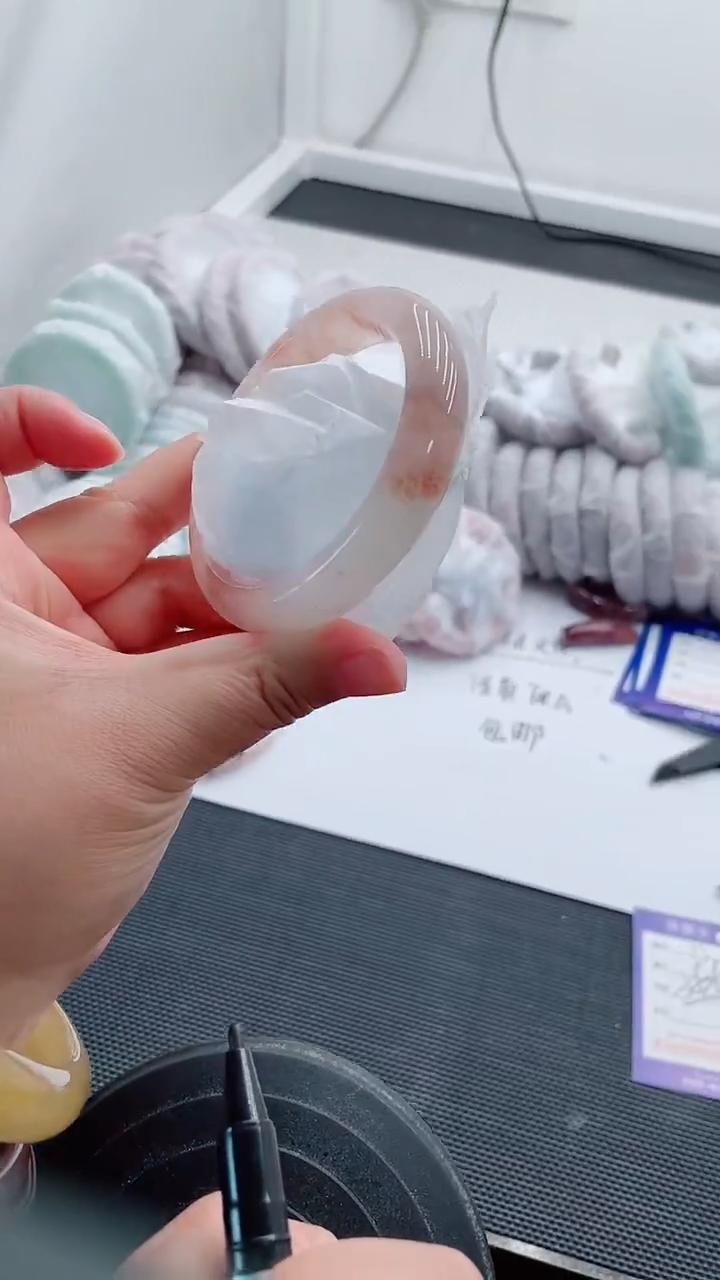 未镶嵌手镯石英质玉73-58-59