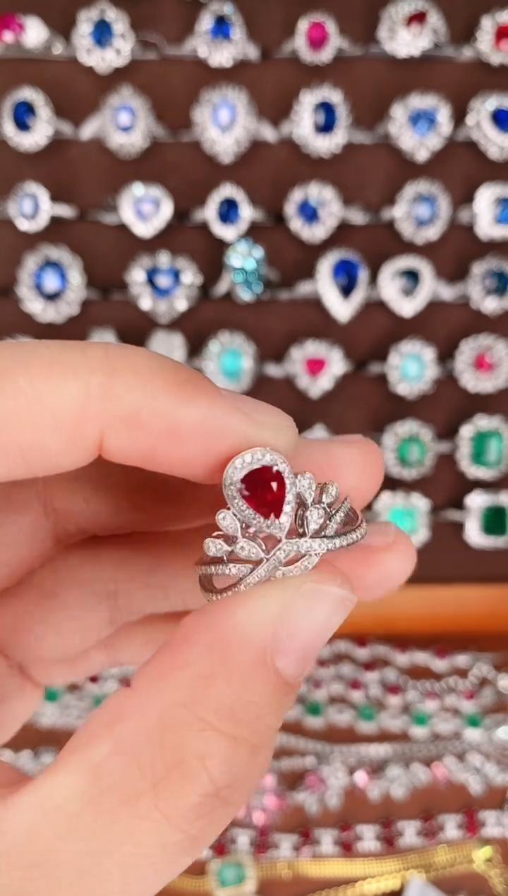 【闪购商品】红宝石18K金戒指18K金镶嵌·