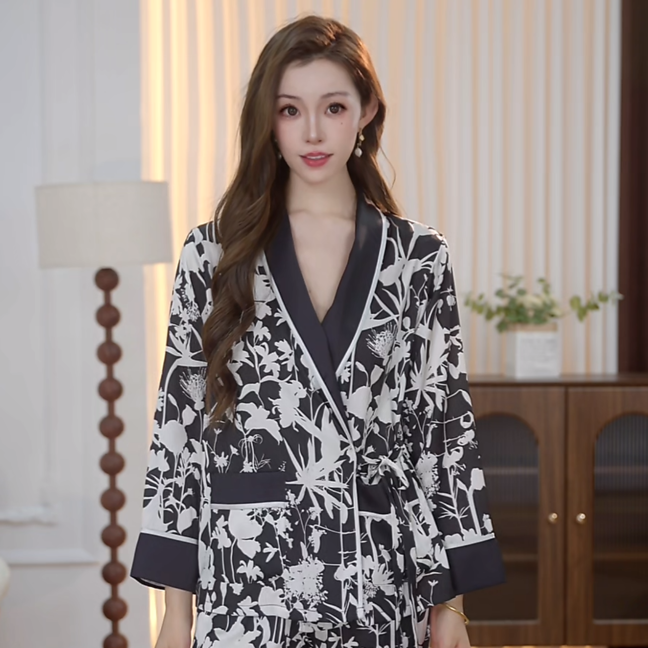 2025年新款上新高端轻奢女士时尚家居服套装BXX