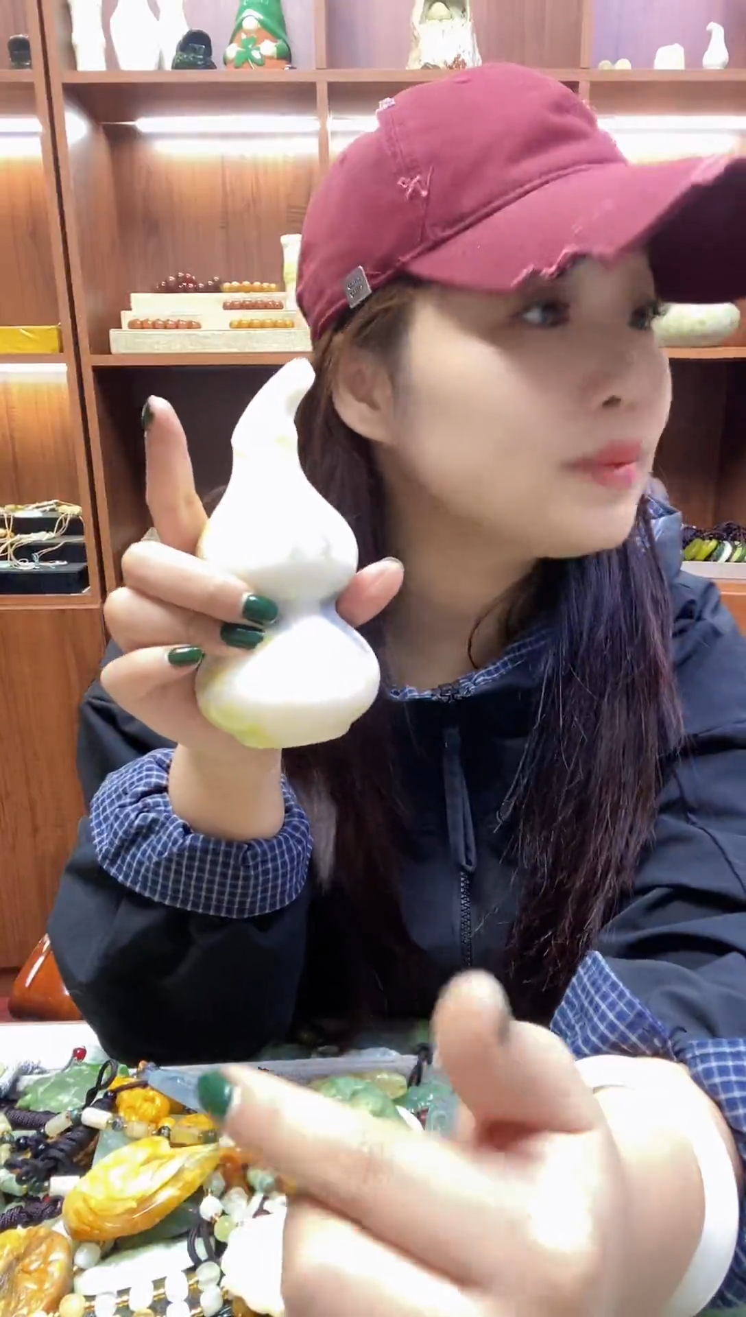 未镶嵌蛇纹石玉摆件多样性发其中之一