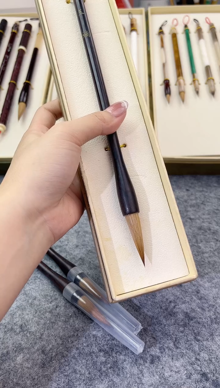 【玉螭】辽尾 出锋4.0 中楷狼毫