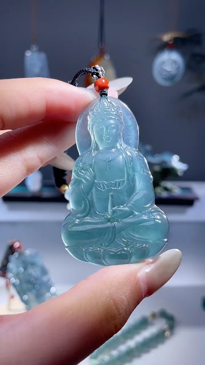 颈饰未镶嵌翡翠度母