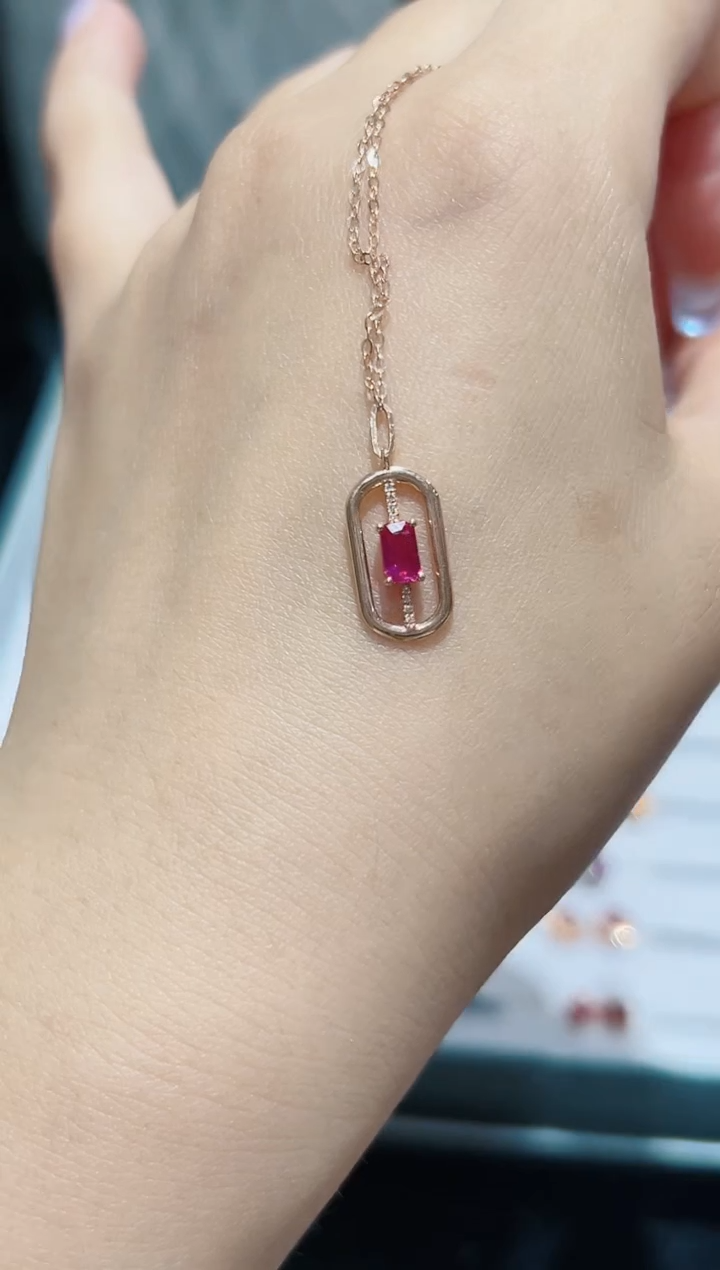 锁骨链18K金镶嵌红宝石.