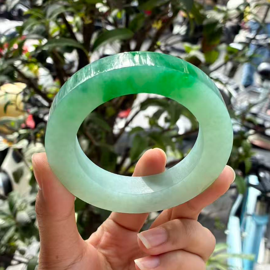 天然A货翡翠定制手镯