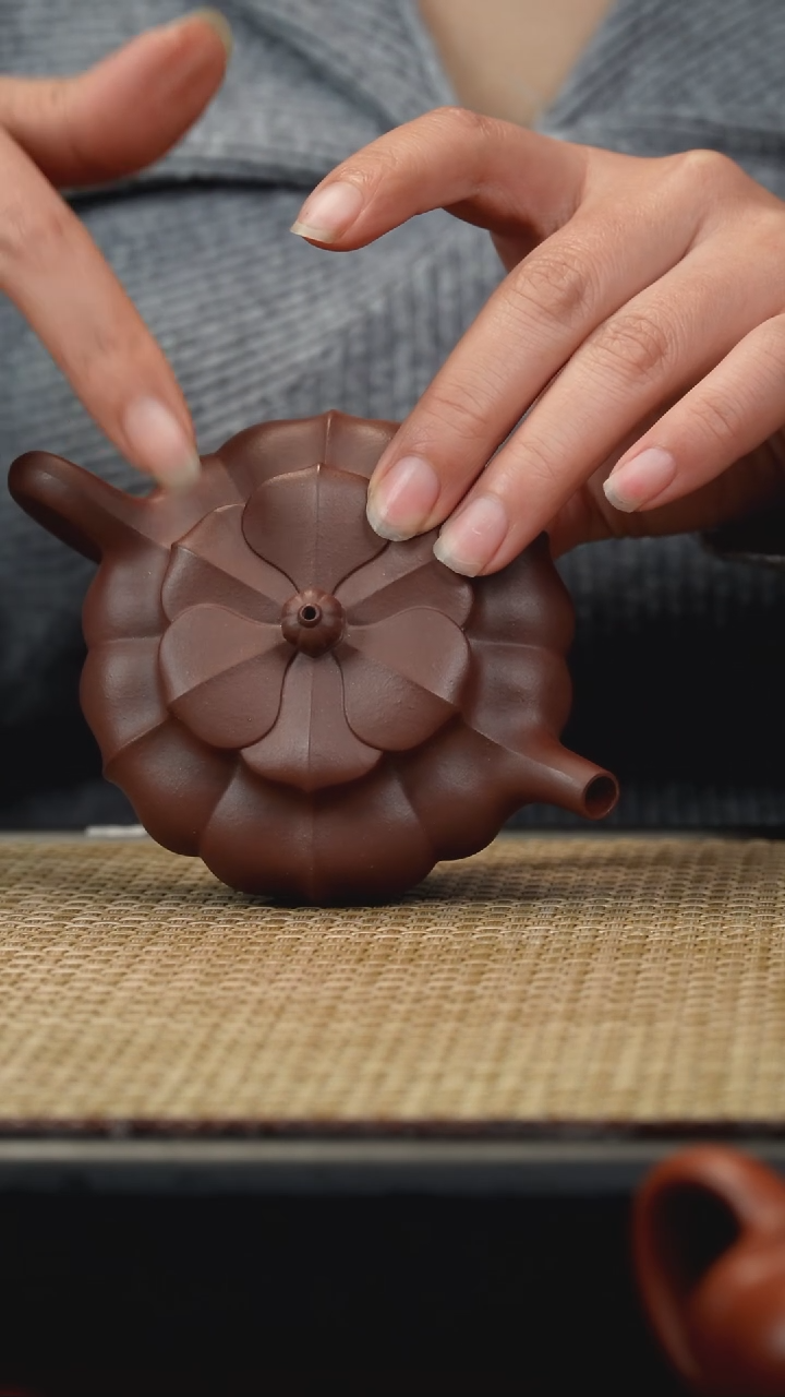 【闪购商品】紫砂茶壶底槽清鸣远菱花