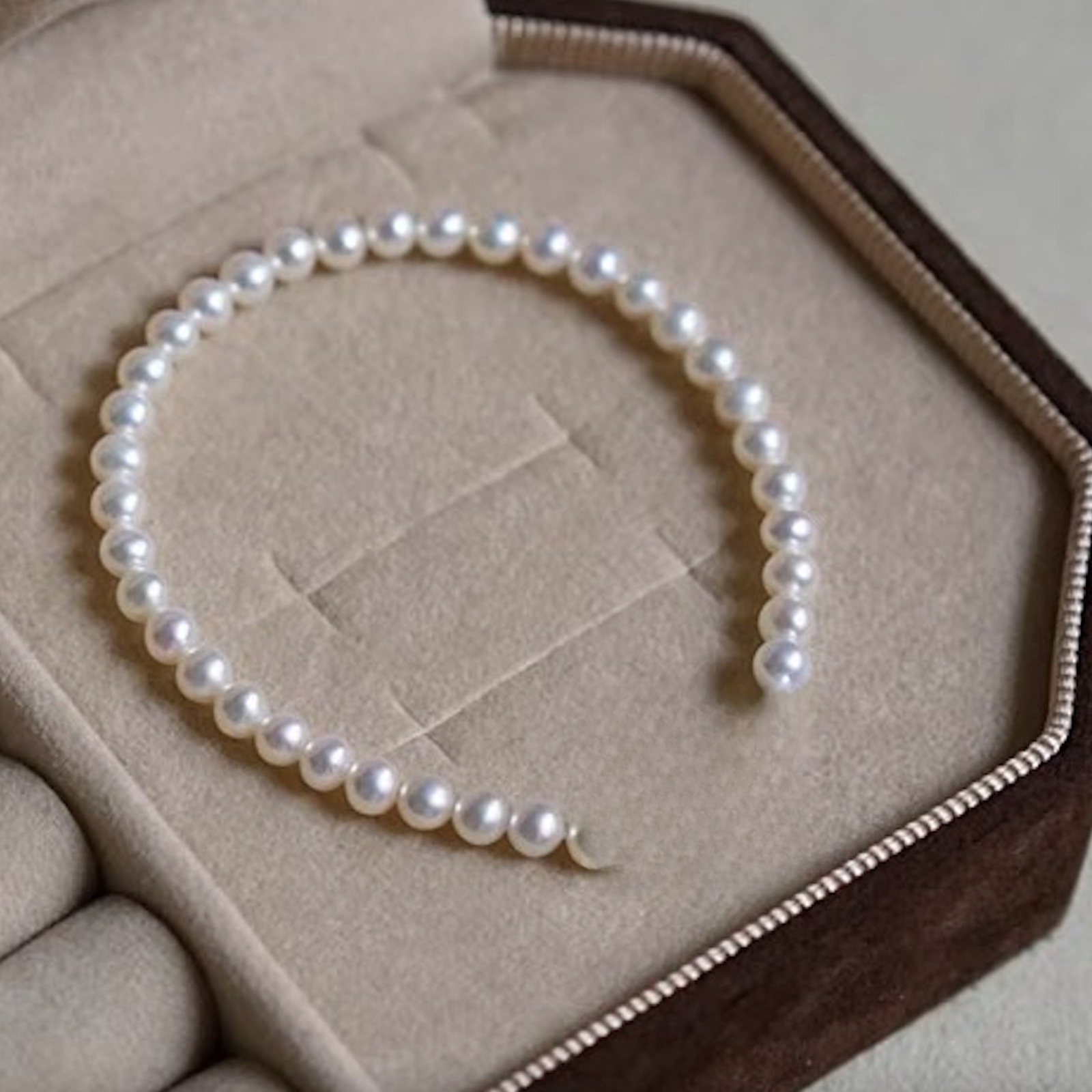 3-4mm极光小米珠baby珠手链正圆无暇极光小米珠手链手工气质百搭