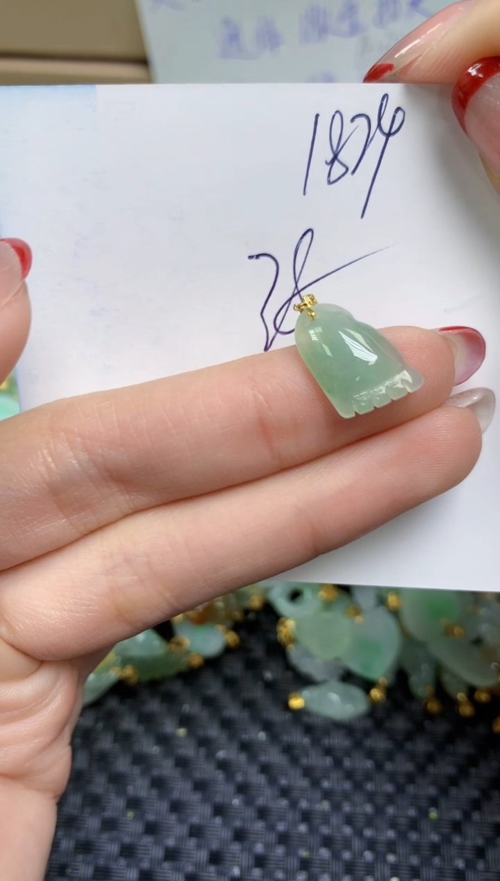 【闪购商品】翡翠颈饰18K金镶嵌天然缅甸A货翡翠