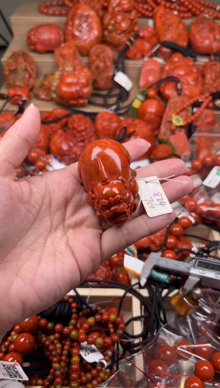 【闪购商品】南红玛瑙珠宝奇石未镶嵌824
