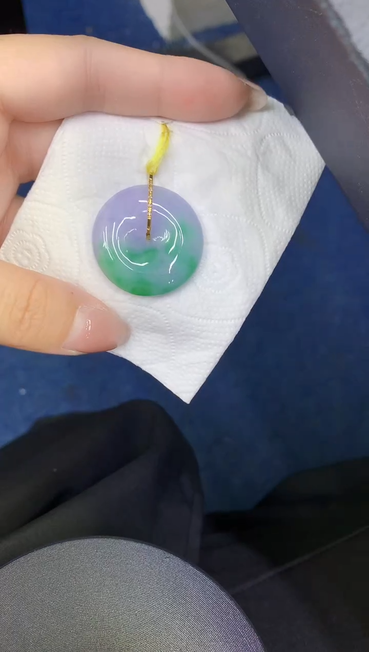 颈饰18K金镶嵌翡翠缅甸天然翡翠A货