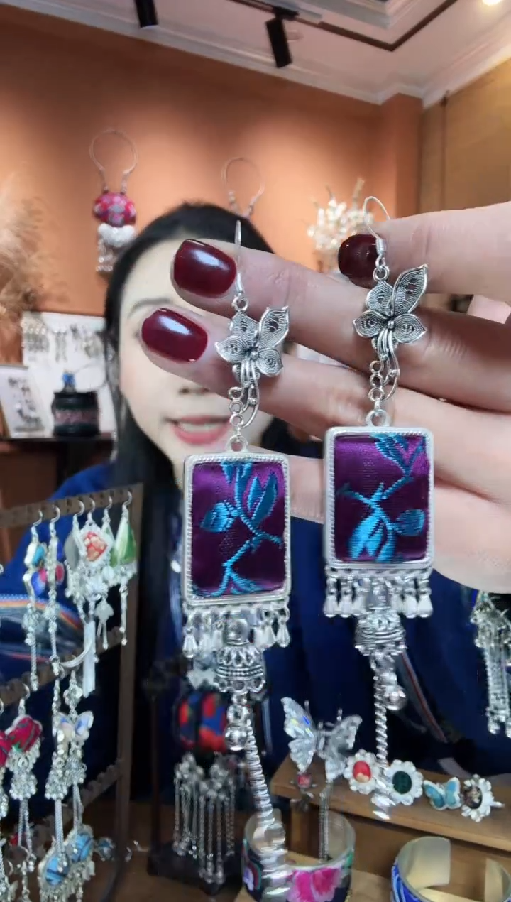 【闪购商品】刺绣纯手工民族风耳环