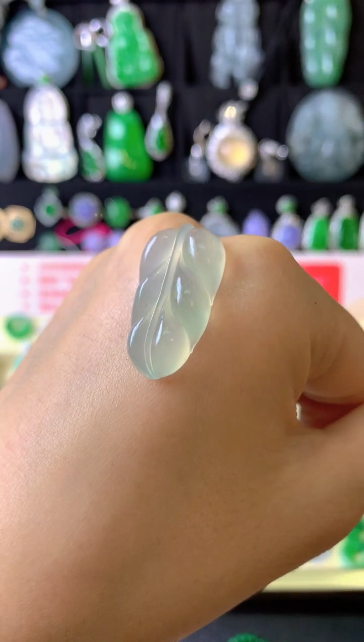 定制翡翠未镶嵌毛货抛光