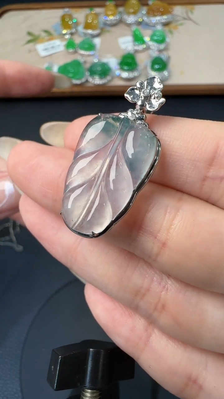 【闪购商品】翡翠吊坠(不含链)18K金镶嵌7