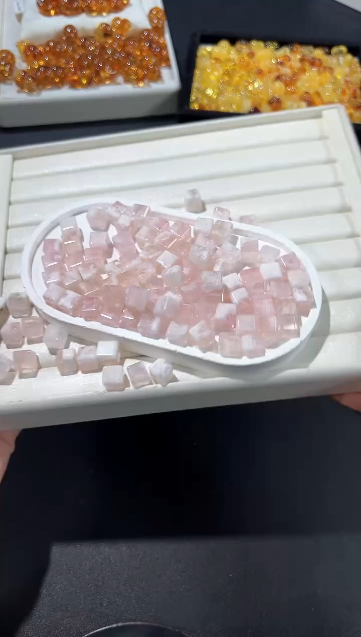 无无14b多样性发其一【1颗装/通孔】默认微瑕10mm