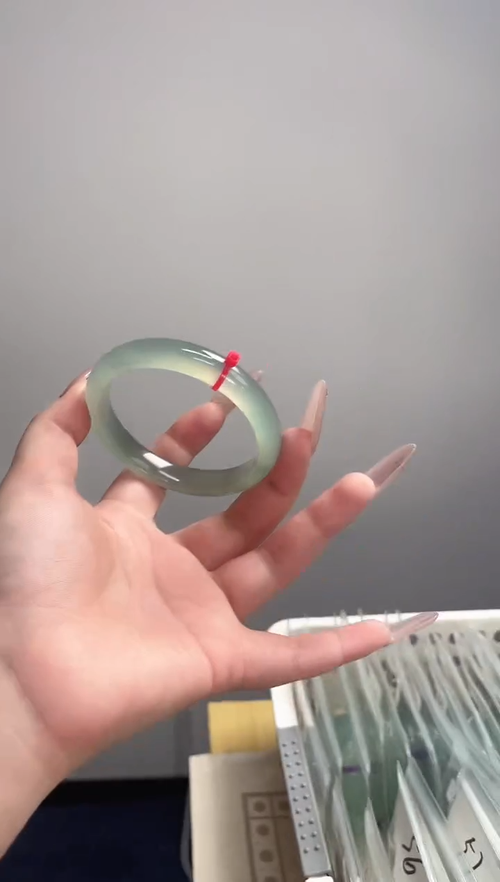 手镯玛瑙/玉髓未镶嵌56圈